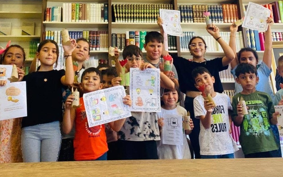 SAMTAY Vakfının organize ettiği yaz etkinliklerinin ilki Ensar Kütüphanesi’nde yapıldı – BRTK