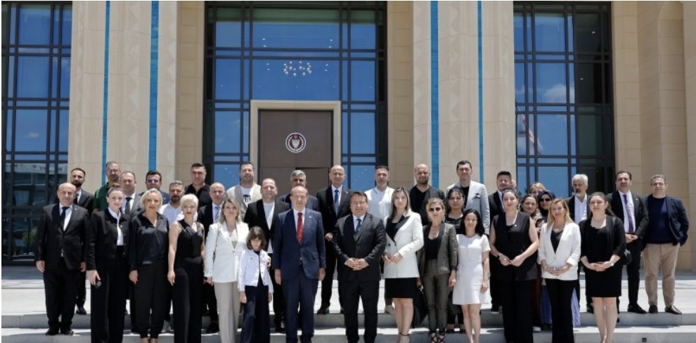 Cumhurbaşkanı Tatar, Girne Koleji’nin temsilcilerini kabul etti – BRTK
