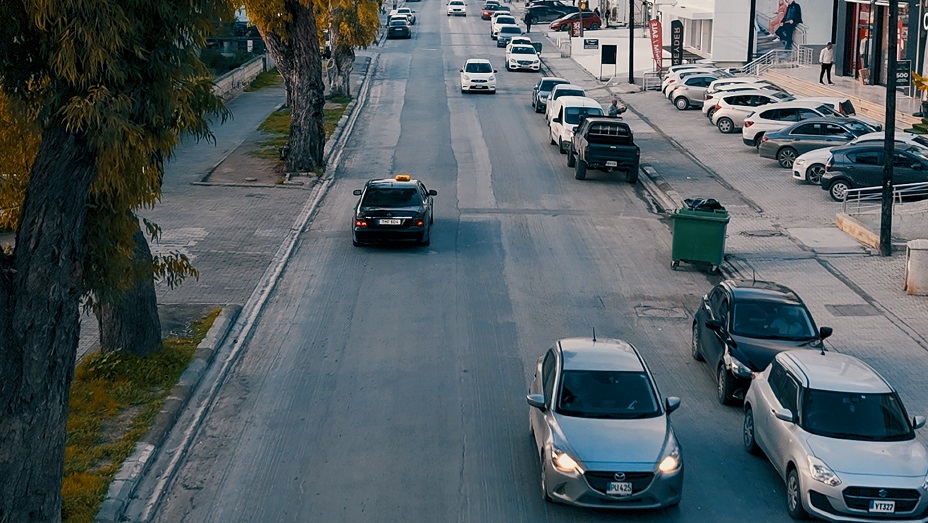 Salamis yolunda kaldırım, drenaj ve asfaltlama çalışması – BRTK