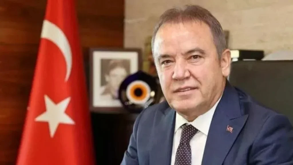 Antalya Büyükşehir Belediye Başkanı Böcek gözaltına alındı – BRTK