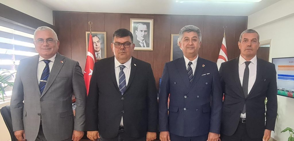 Bakan Berova görev süresi dolan Sivil Savunma Teşkilat Başkanı Karaca ve görevi devralacak Balaban’ı makamında kabul etti – BRTK