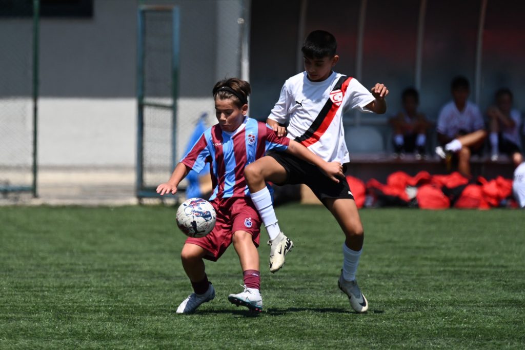 Minik Futbolcularımız 3 maça çıktı