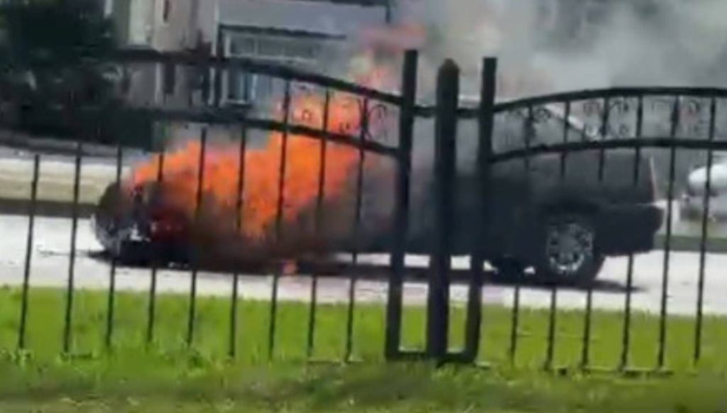 Samsun’da seyir halindeki otomobil yandı – Son Dakika Türkiye Haberleri