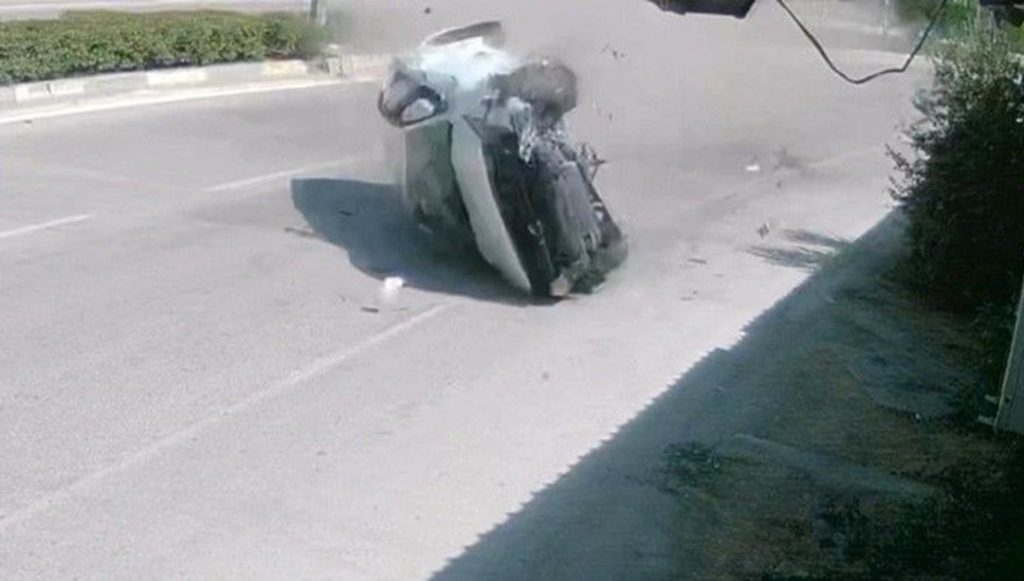 Kontrolden çıkan otomobil takla atarak karşı yola uçtu – Son Dakika Türkiye Haberleri