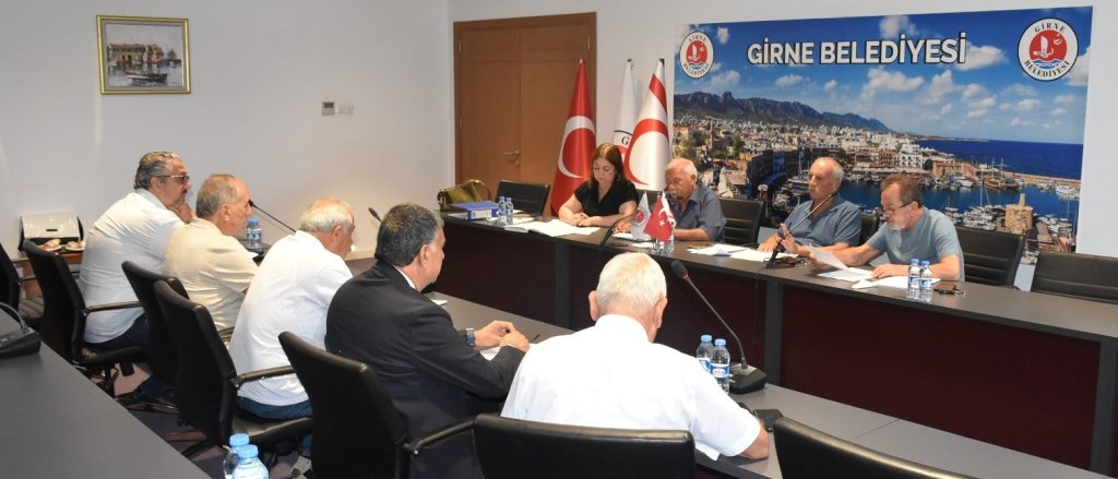 K.T Belediye Başkanları Derneği Başkanlığı’na Yücel Atakara getirldi – BRTK