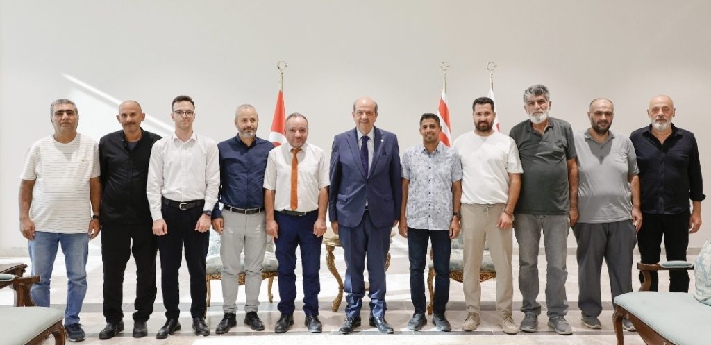 Cumhurbaşkanı Tatar, Güzelyurt Milli ve Manevi Değerleri Koruma Derneği yönetimini kabul etti – BRTK