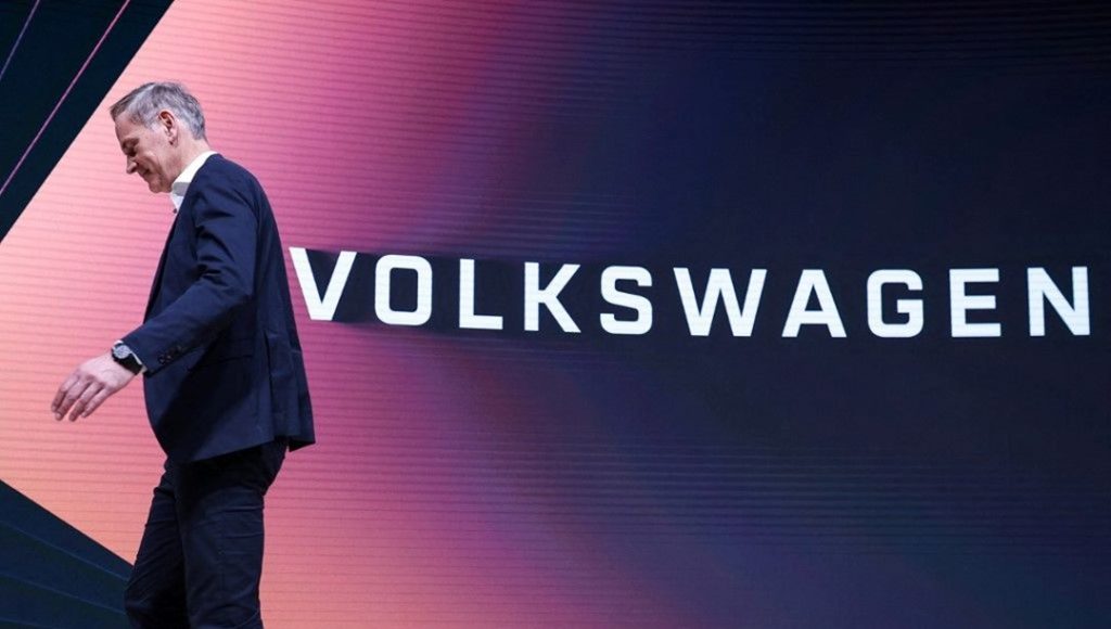 İki otomobil devinin yöneticisiydi: Çift rolü sonlanıyor