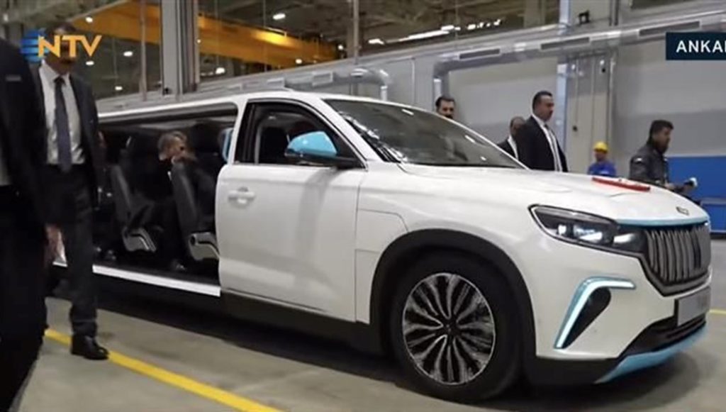 Türkiye’de tek… Erdoğan alana Togg’la geldi, özel üretim Togg ilk kez görüntülendi