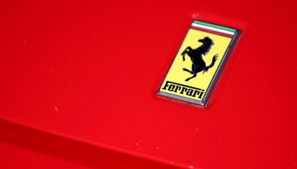 Ferrari hedeflerinden vazgeçiyor