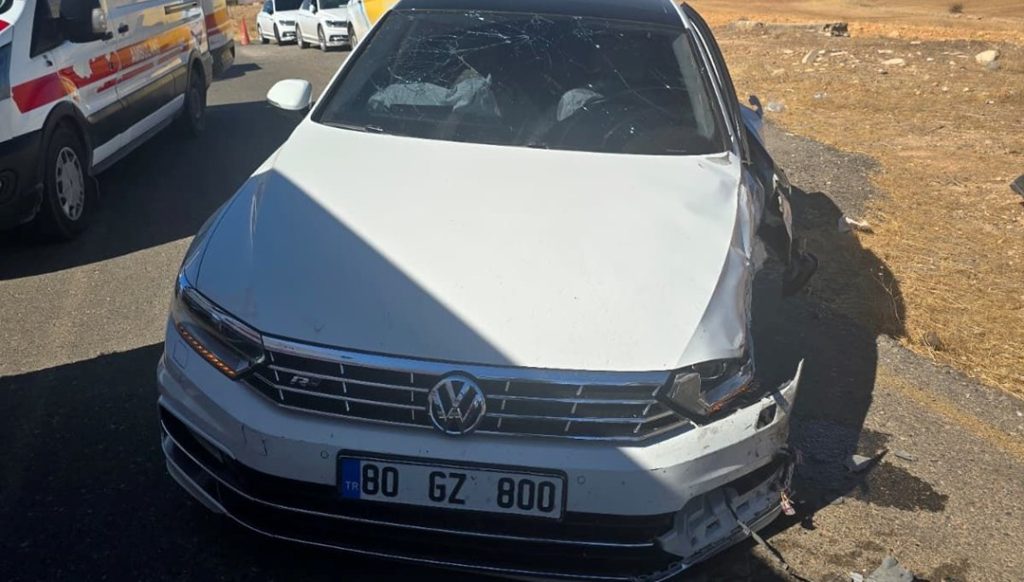 Şırnak’ta kamyonet ve otomobilin çarpıştığı kazada 8 kişi yaralandı