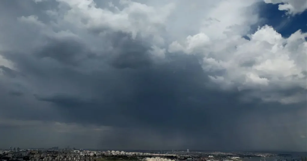 Komplo teorisi yeniden gündemde: ABD ordusu havaya tonlarca zehirli kimyasal mı saldı?