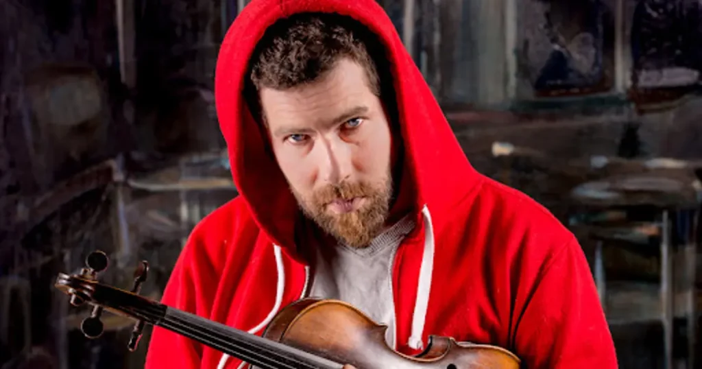 Yapay zeka, ünlü müzisyeni “cinsel suçlu” diye tanımladı. Konseri iptal oldu