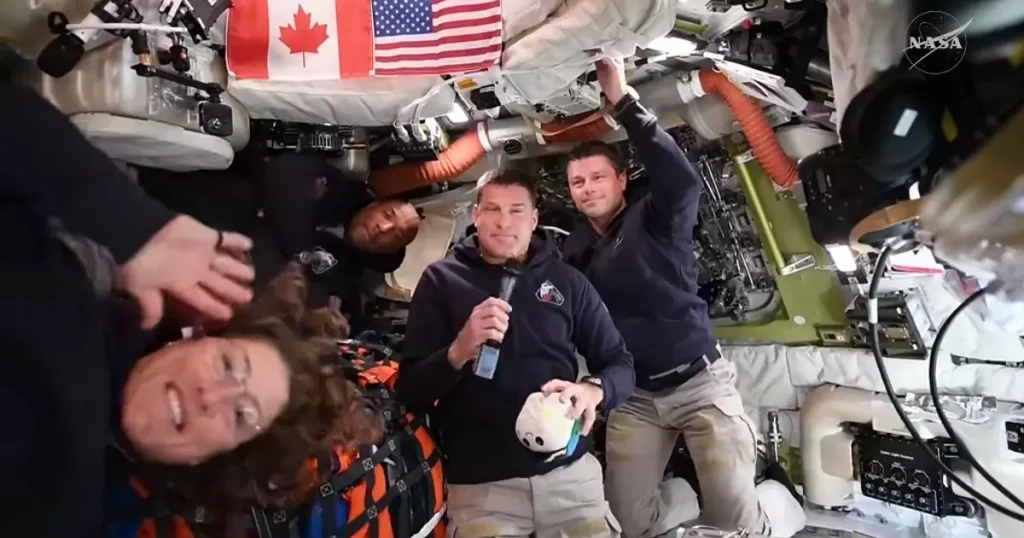 Ay yolculuğunda yaşam nasıl? “Uzayda kamp yapmak gibi”