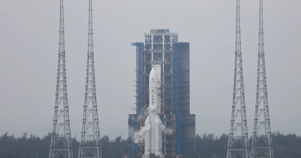 Çin, yeni teknoloji uydusunu uzaya fırlattı
