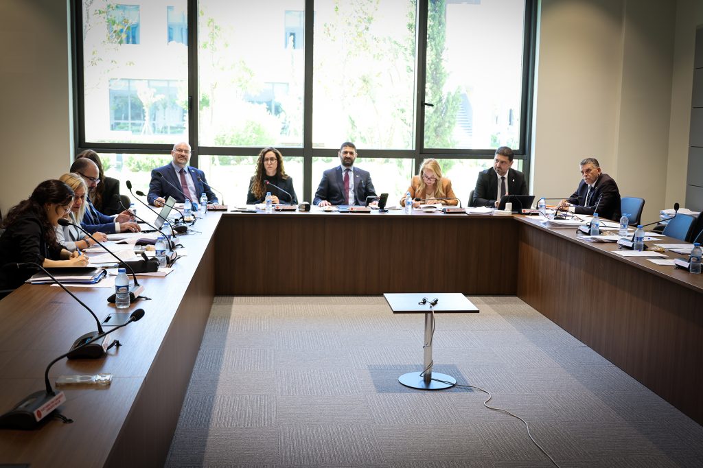 Kamuda çalışan geçici personelle ilgili yasa önerisi komitede onaylandı – BRTK