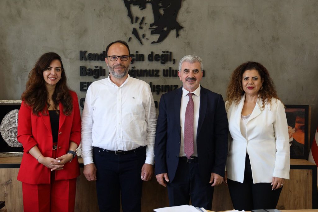 İskele Belediye Başkanı Sadıkoğlu Telsim Genel Müdürü Tüz’le görüştü – BRTK