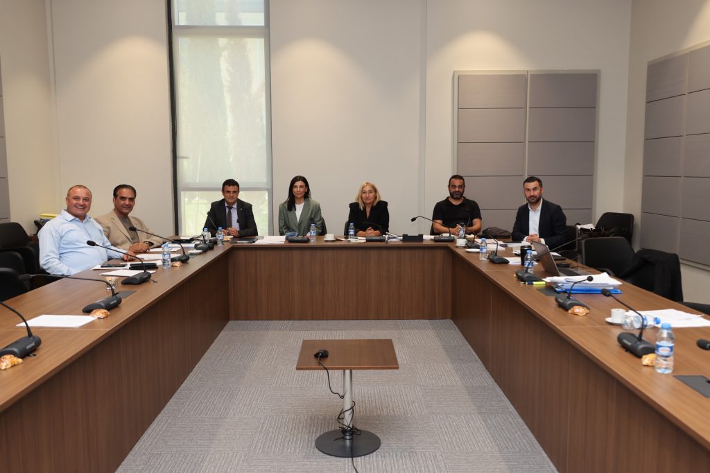 Hukuk Komitesi bazı karar tasarılarıyla Konut Edindirme (Değişiklik) Yasası’nı Genel Kurul’a sevk etti – BRTK