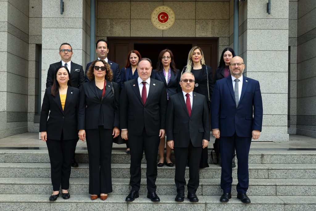 Öztürkler, Bakü’de Türkiye Büyükelçiliği ve KKTC Temsilciliği’ni ziyaret etti – BRTK