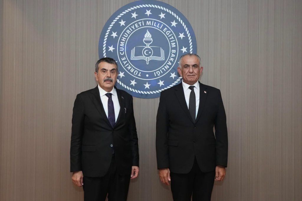 Bakan Çavuşoğlu mevkidaşı Tekin ile bir araya geldi – BRTK