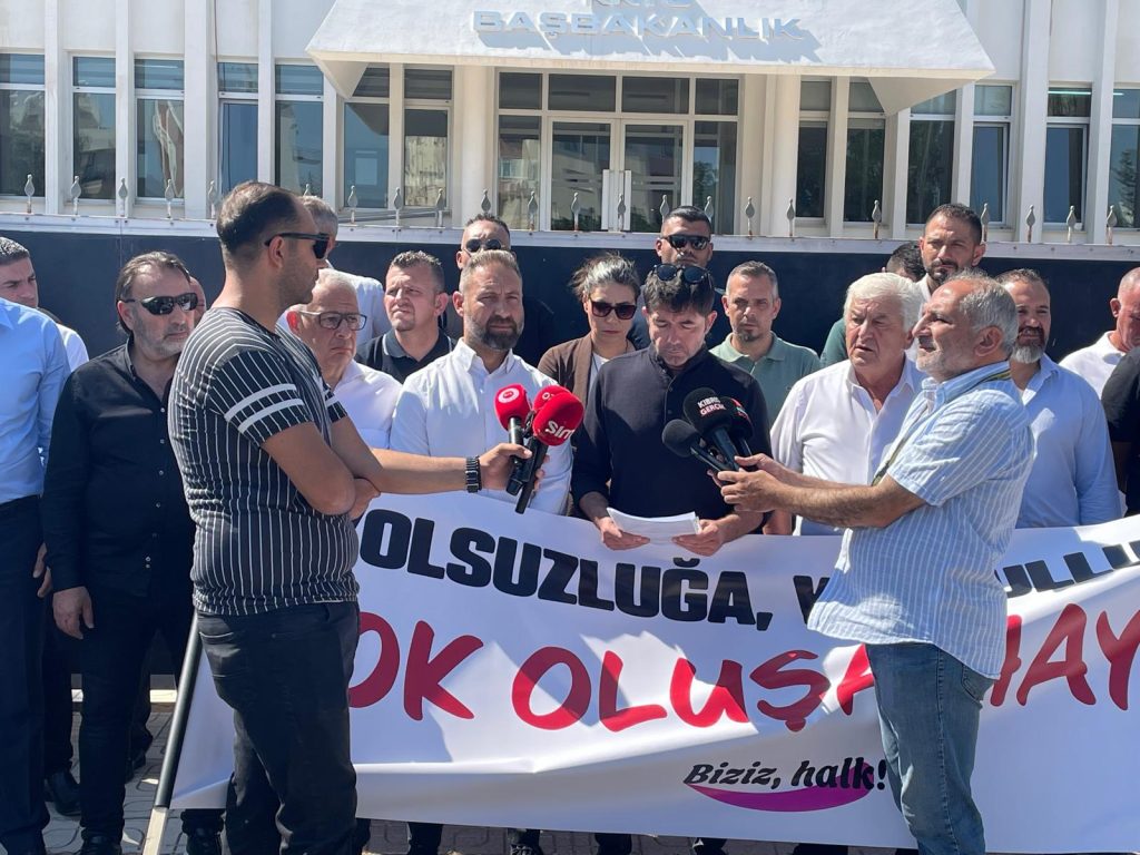 Kamuda örgütlü sendikalar hükümetin ekonomi ve özelleştirme politikalarını eleştirdi – BRTK