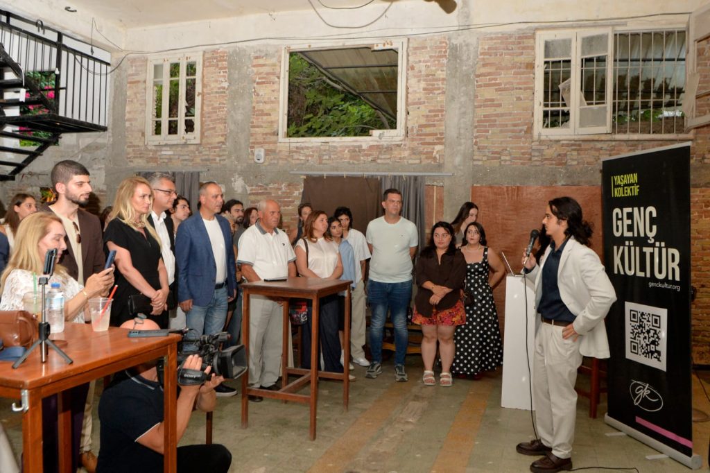 Cumhurbaşkanı Tufan Erhürman ve eşi Nilden Bektaş Erhürman, Genç Kültür Kollektifi’nin tanıtım etkinliğine katıldı – BRTK