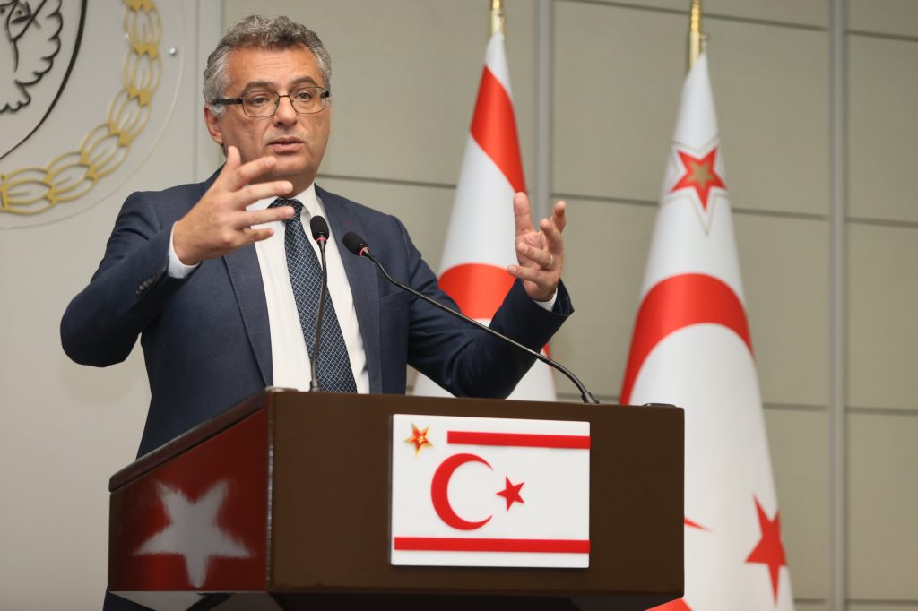 President briefs political parties on Cyprus issue, says efforts to strengthen IPC to continue – BRTK