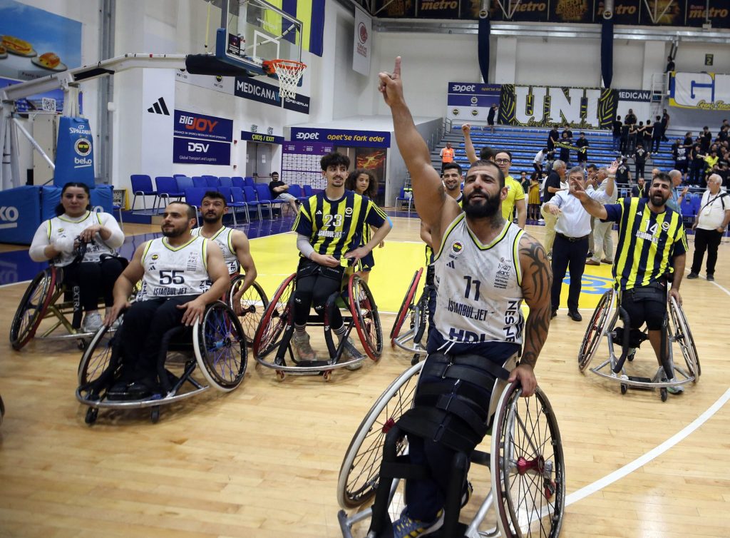 İbrahim’in takımı Fenerbahçe İJ şampiyonluk yolunda avantajlı – BRTK