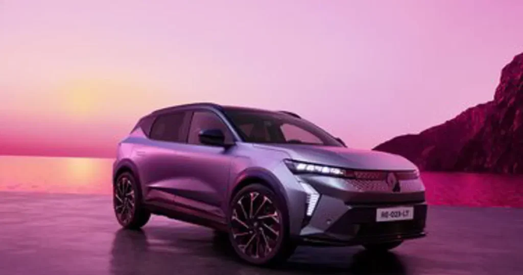 Renault Scenic E-Tech daha uzun menzil ve daha hızlı şarj özelliği sunuyor