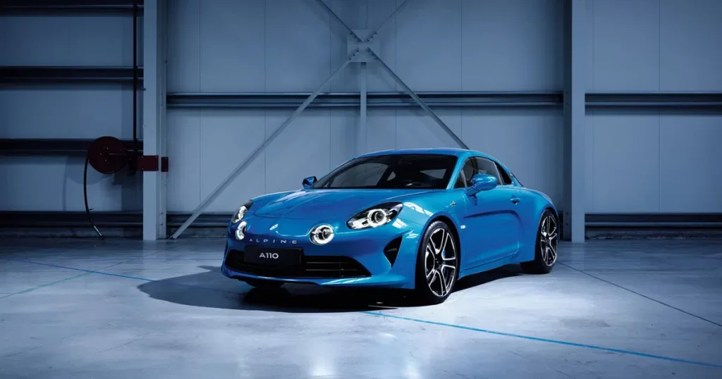 Yeni Alpine A110 benzinli motorla yola devam edebilir