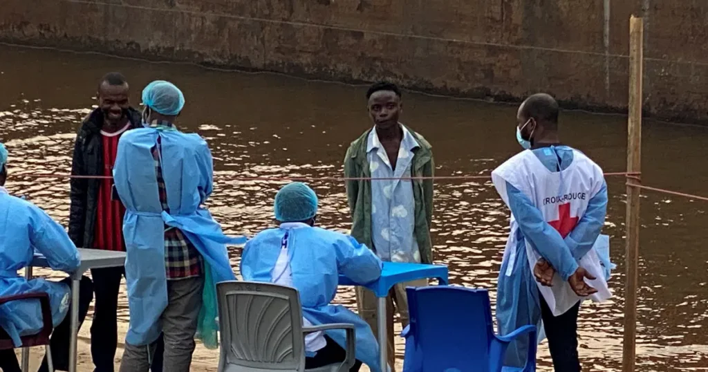 DSÖ, KDC’de Ebola bulaşan 10 bini aşkın kişinin neredeyse yarısının öldüğünü bildirdi