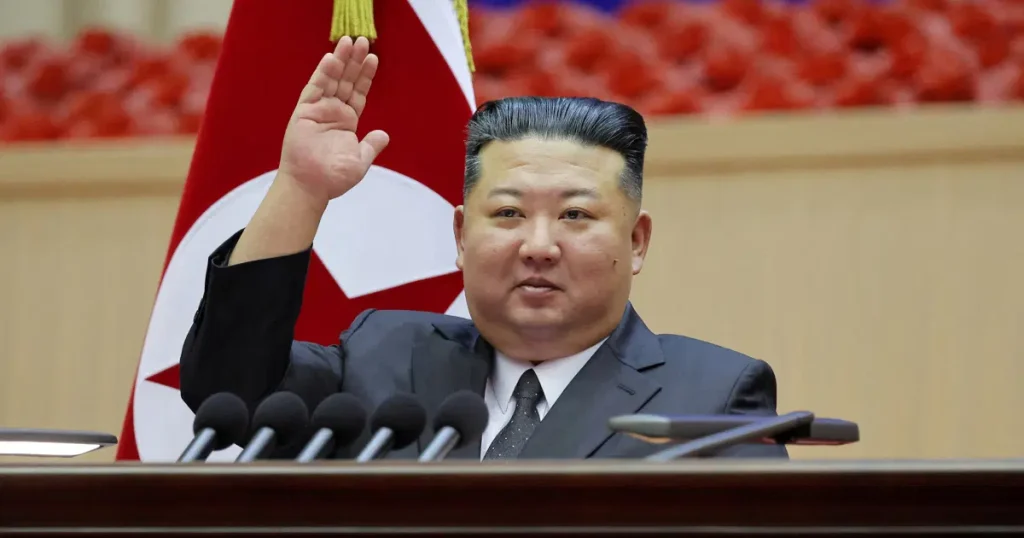 Kuzey Kore lideri Kim: Dünyanın en güçlü ordusunu kuracağız