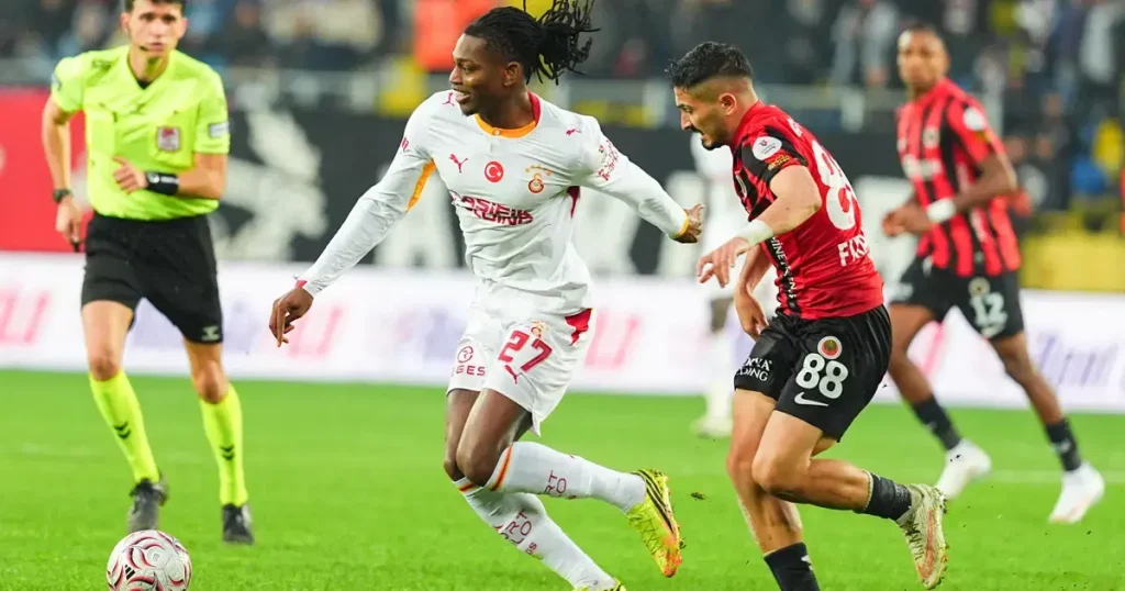 Galatasaray’da Rafael Leao şoku. Lille ve Fenerbahçe maçlarında oynaması şüpheli