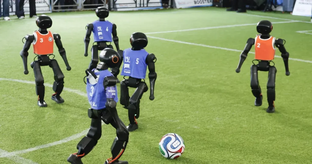 İtalya’da sıra dışı futbol: Bu sefer robotlar karşılaştı
