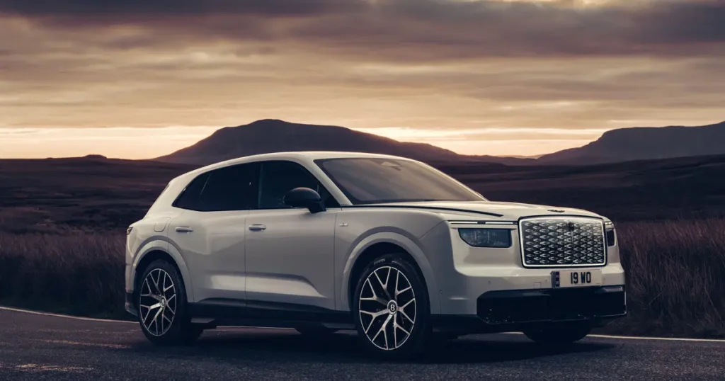 Bentley Torcal First Edition dudak uçuklatan özellikleriyle yollara çıkıyor