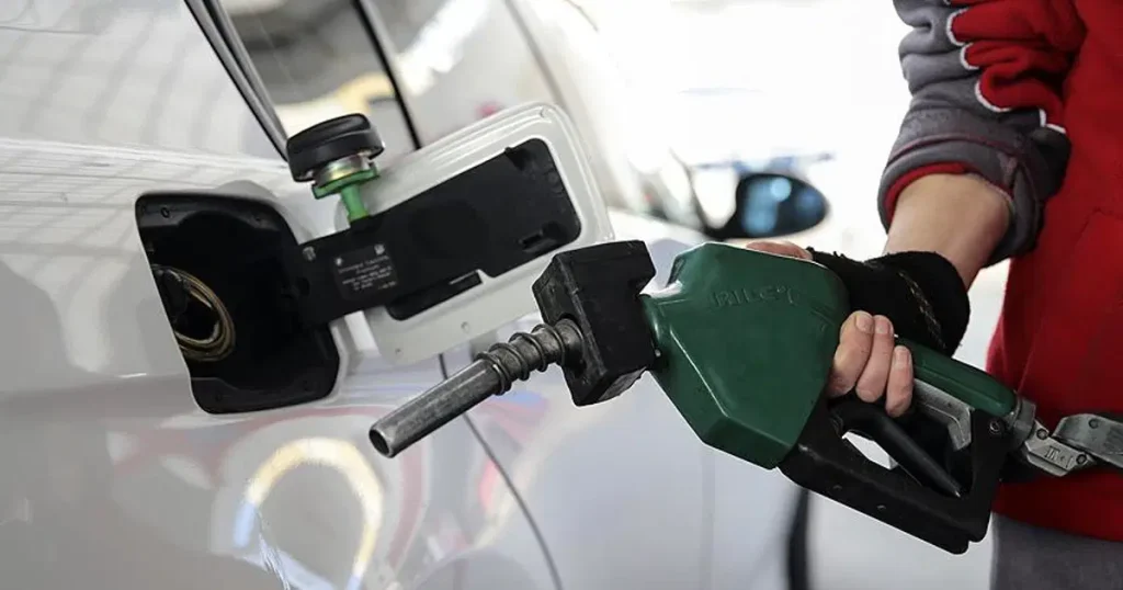 Artan akaryakıt fiyatları ikinci el pazarını vurdu: Tüketicinin tercihi elektrik veya LPG oldu