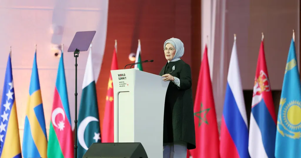 Emine Erdoğan: Türkiye olarak çocuklara fayda sağlayacak işbirliklerine her zaman hazırız