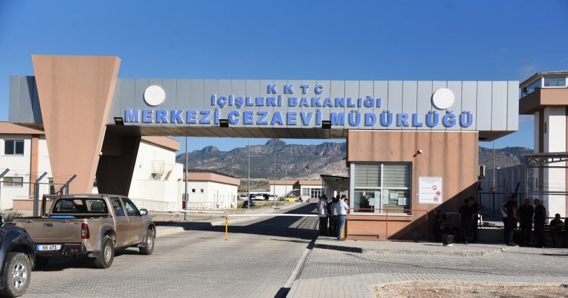 KTAMS, Merkezi Cezaevi’nde tam gün grevde – Kıbrıs Gazetesi