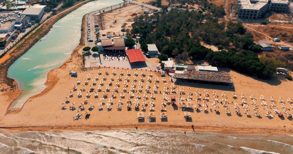 Mehmetçik Büyükkonuk Belediyesi, Bafra Halk Plajı’ndaki çalışmalara dikkat çekti – Kıbrıs Gazetesi